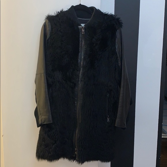 Vince Jackets & Blazers - Vince black shearling and leather coat